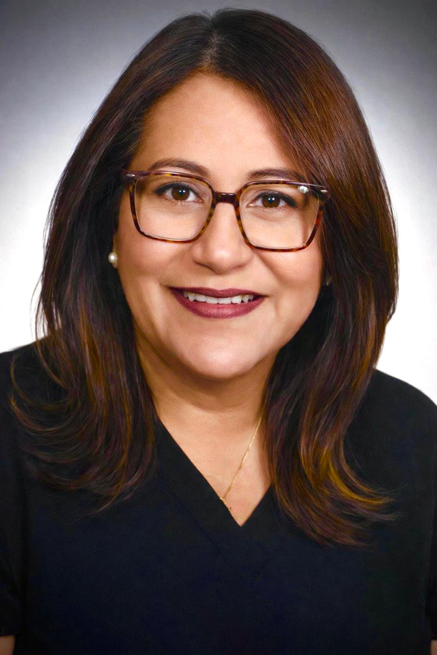Dra. Flor Aguilar